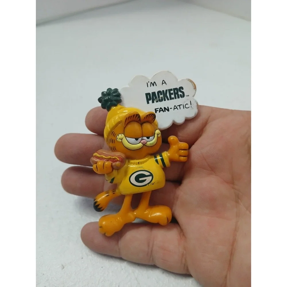 Vintage Garfield NFL Greenbay‎ Packers Fanatic Pin Enesco 1981